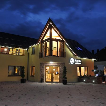 Penzion Anesis - Apartmany Turčianske Teplice Buitenkant foto