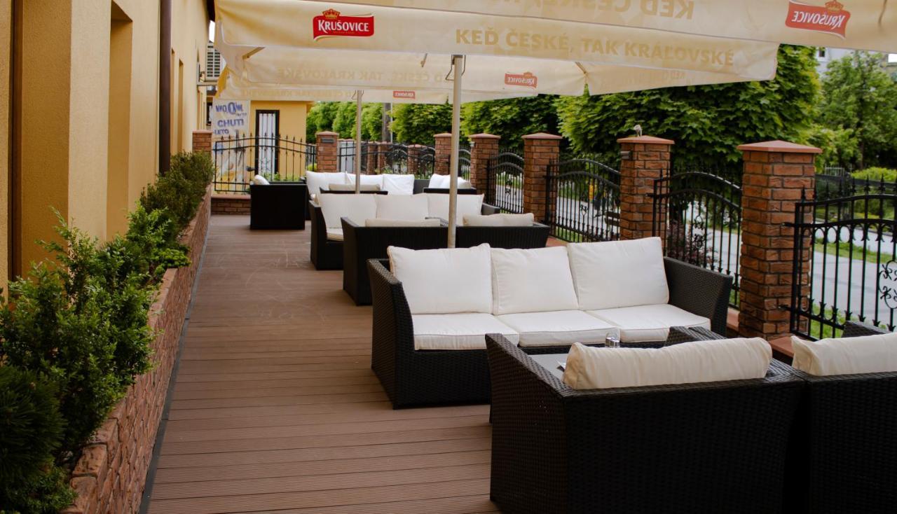 Penzion Anesis - Apartmany Turčianske Teplice Buitenkant foto