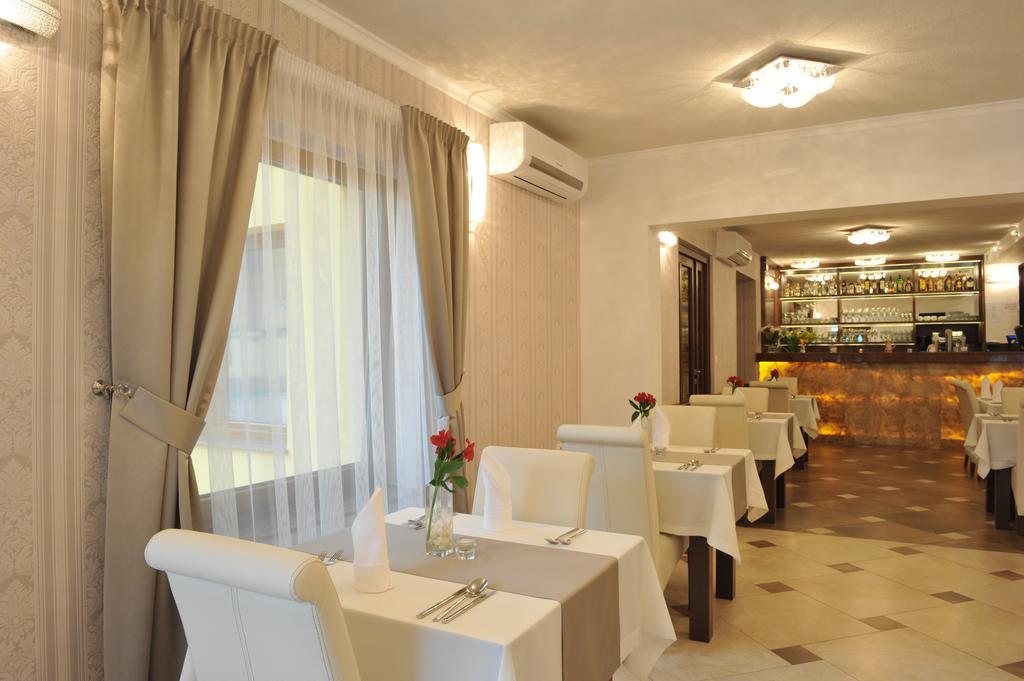 Penzion Anesis - Apartmany Turčianske Teplice Buitenkant foto