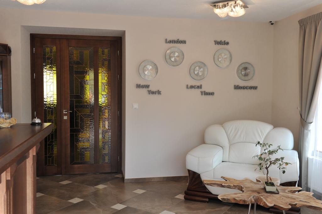Penzion Anesis - Apartmany Turčianske Teplice Buitenkant foto